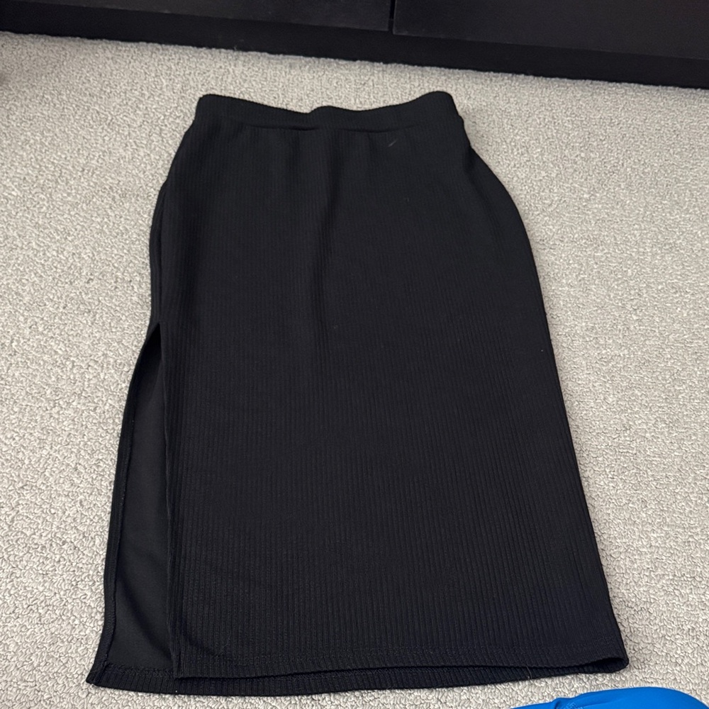 SHEIN Black Ribbed Pencil Skirt with Side Slit